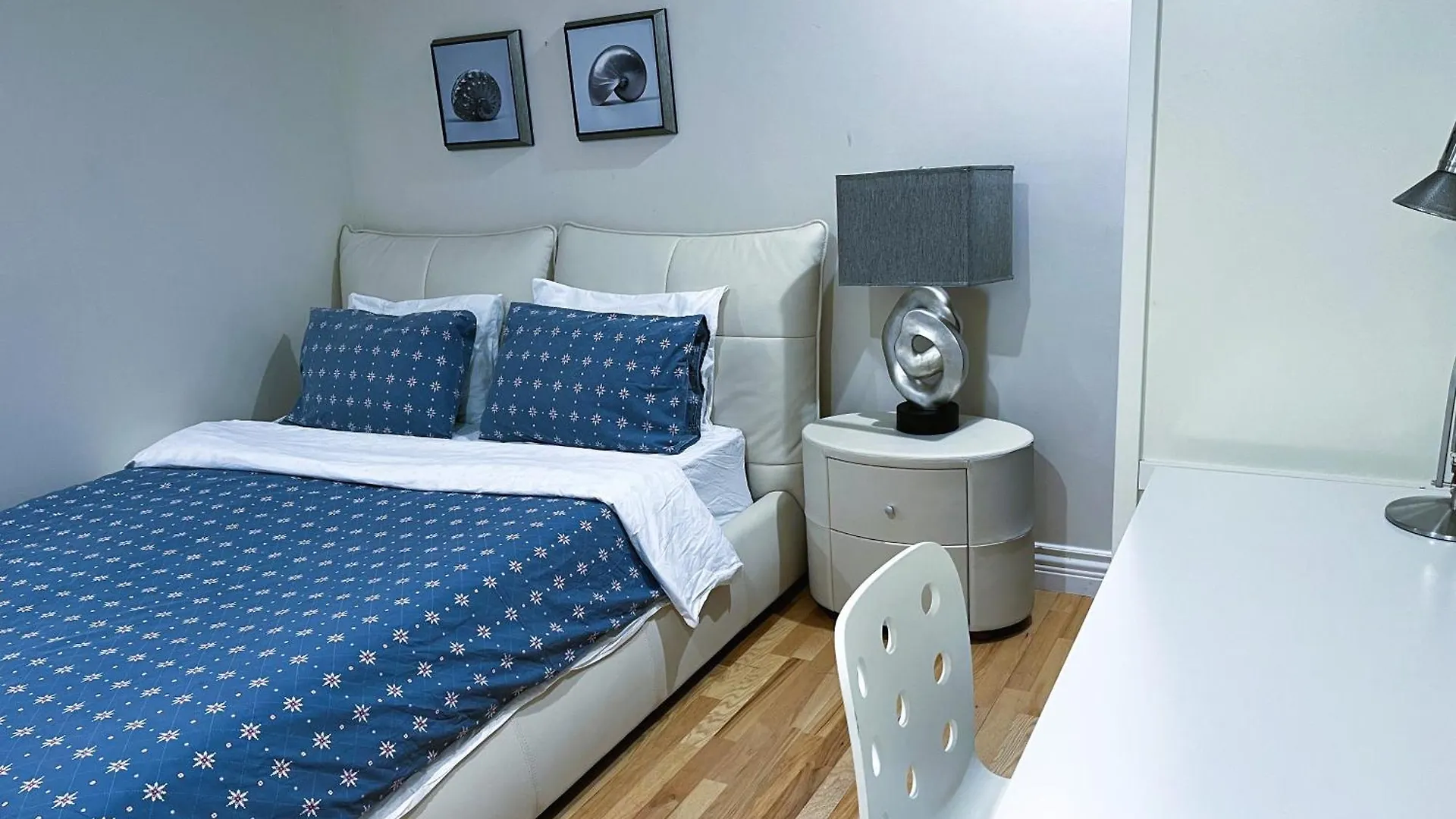 וונקובר Van Nest Near Yvr Ubc Downtown 0*,